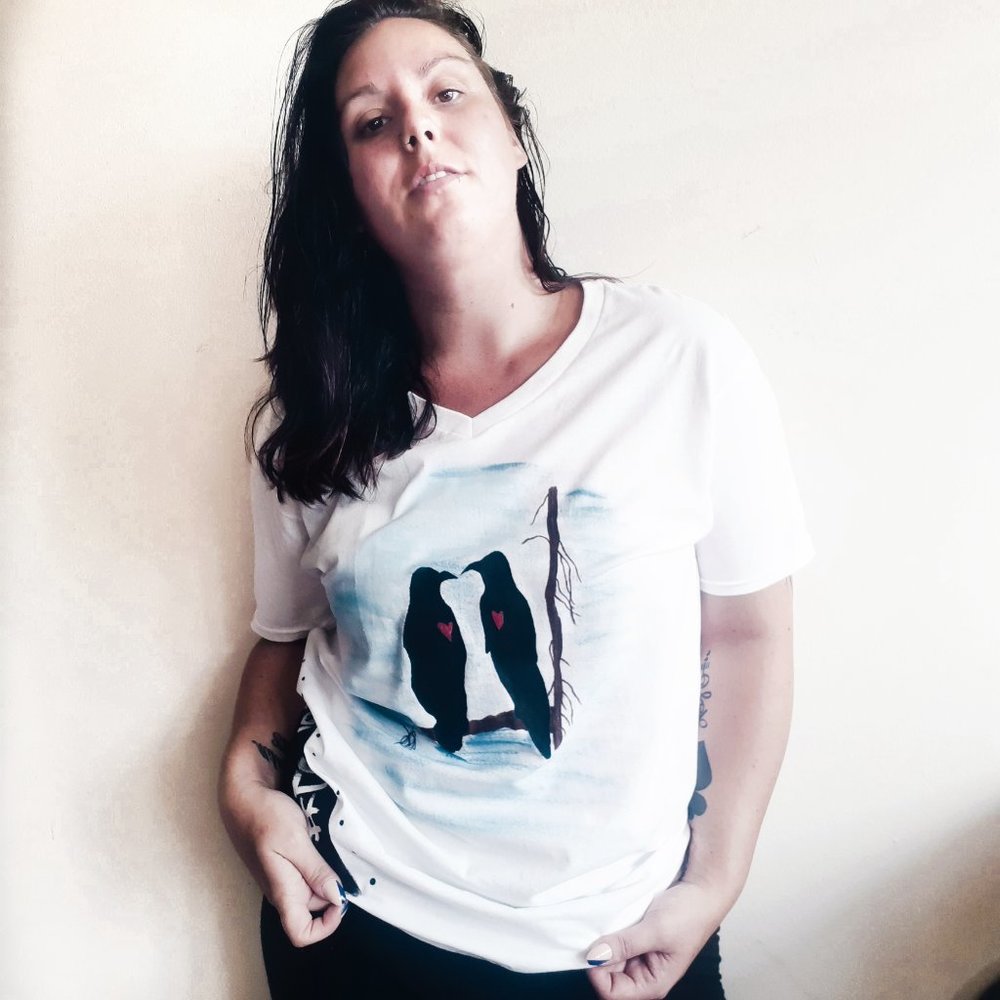 Rose Q graphic tees, bird print, cotton t-shirt, L